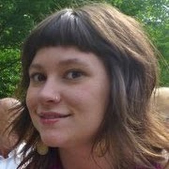 Meet your Posher, Amanda - Picture 1 of 1